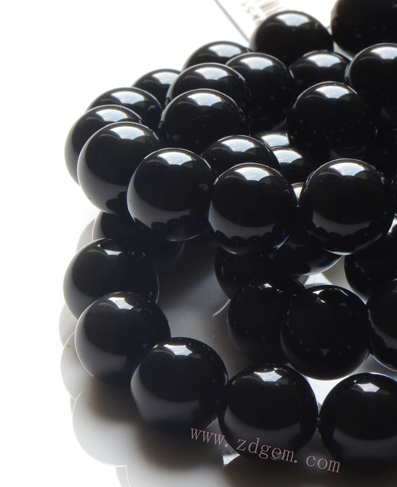 【珠寶文(wén)化(huà)】黑(hēi)曜石的(de)傳說(shuō)